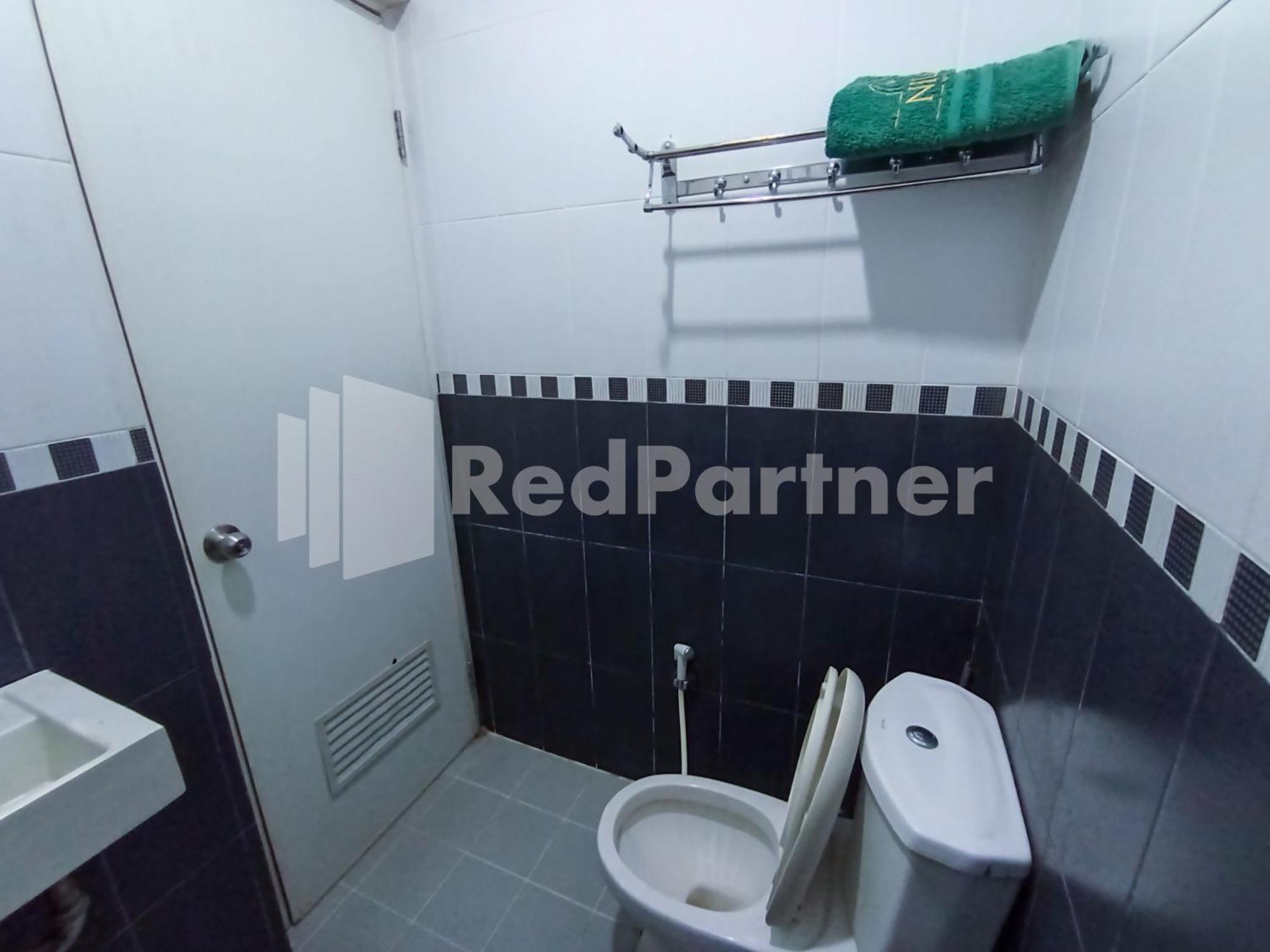 Nillo Hotel Kebumen Mitra Reddoorz Экстерьер фото