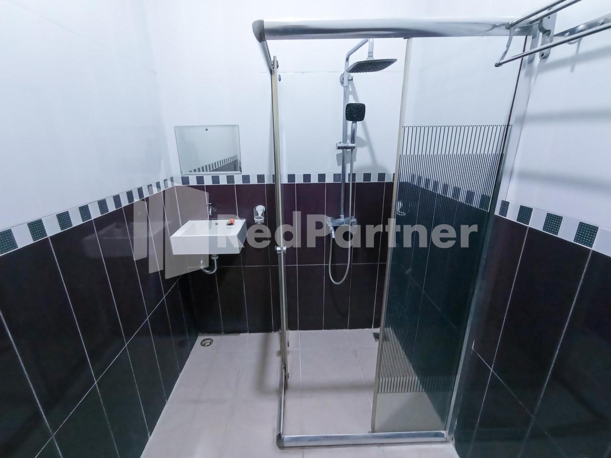 Nillo Hotel Kebumen Mitra Reddoorz Экстерьер фото
