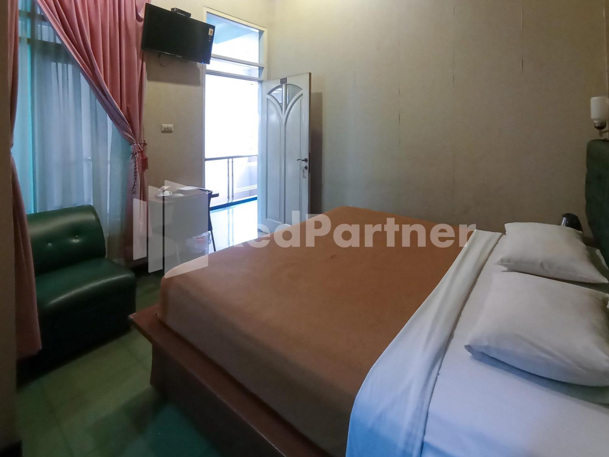 Nillo Hotel Kebumen Mitra Reddoorz Экстерьер фото