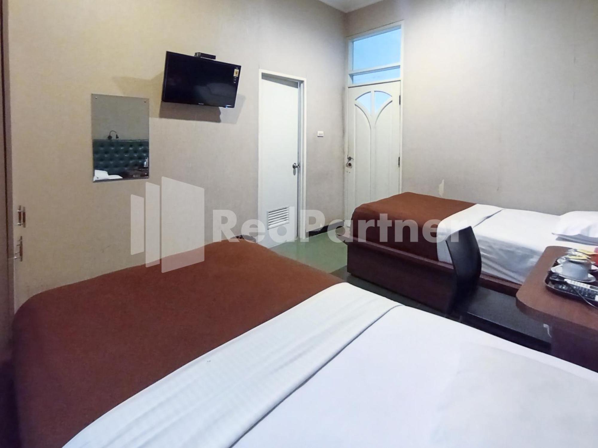 Nillo Hotel Kebumen Mitra Reddoorz Экстерьер фото