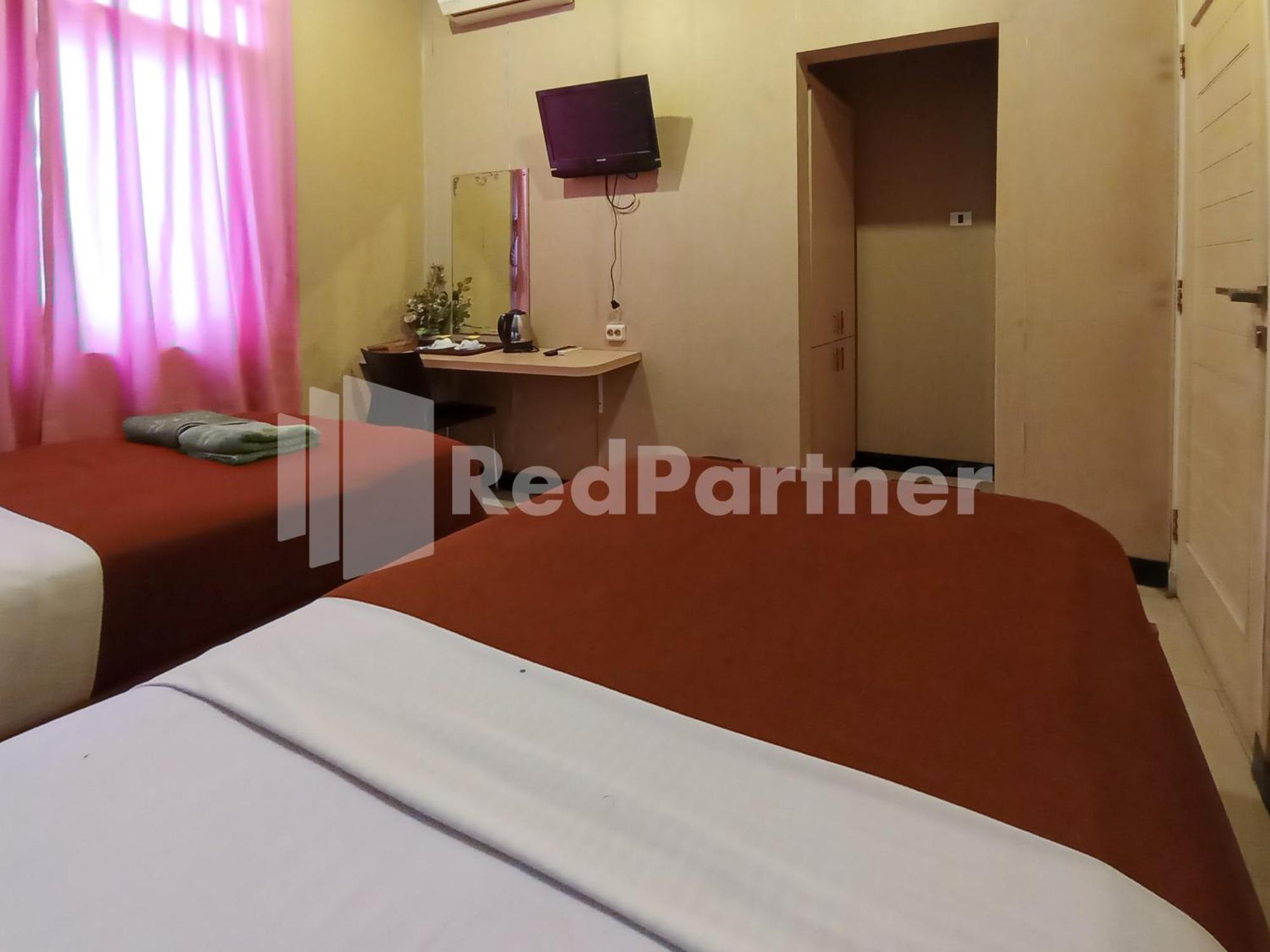 Nillo Hotel Kebumen Mitra Reddoorz Экстерьер фото