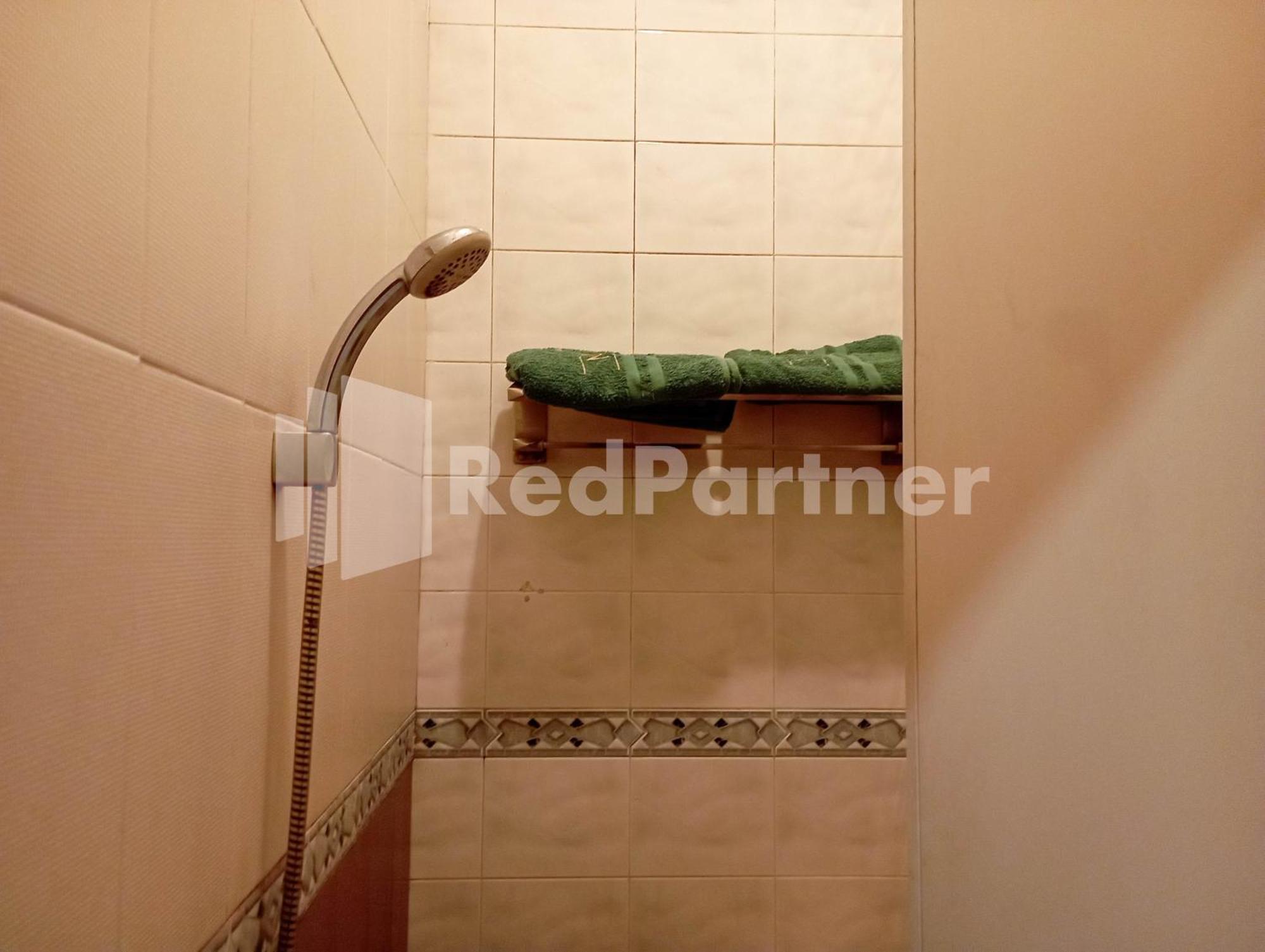 Nillo Hotel Kebumen Mitra Reddoorz Экстерьер фото