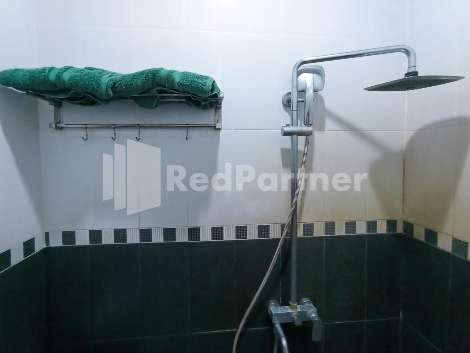 Nillo Hotel Kebumen Mitra Reddoorz Экстерьер фото