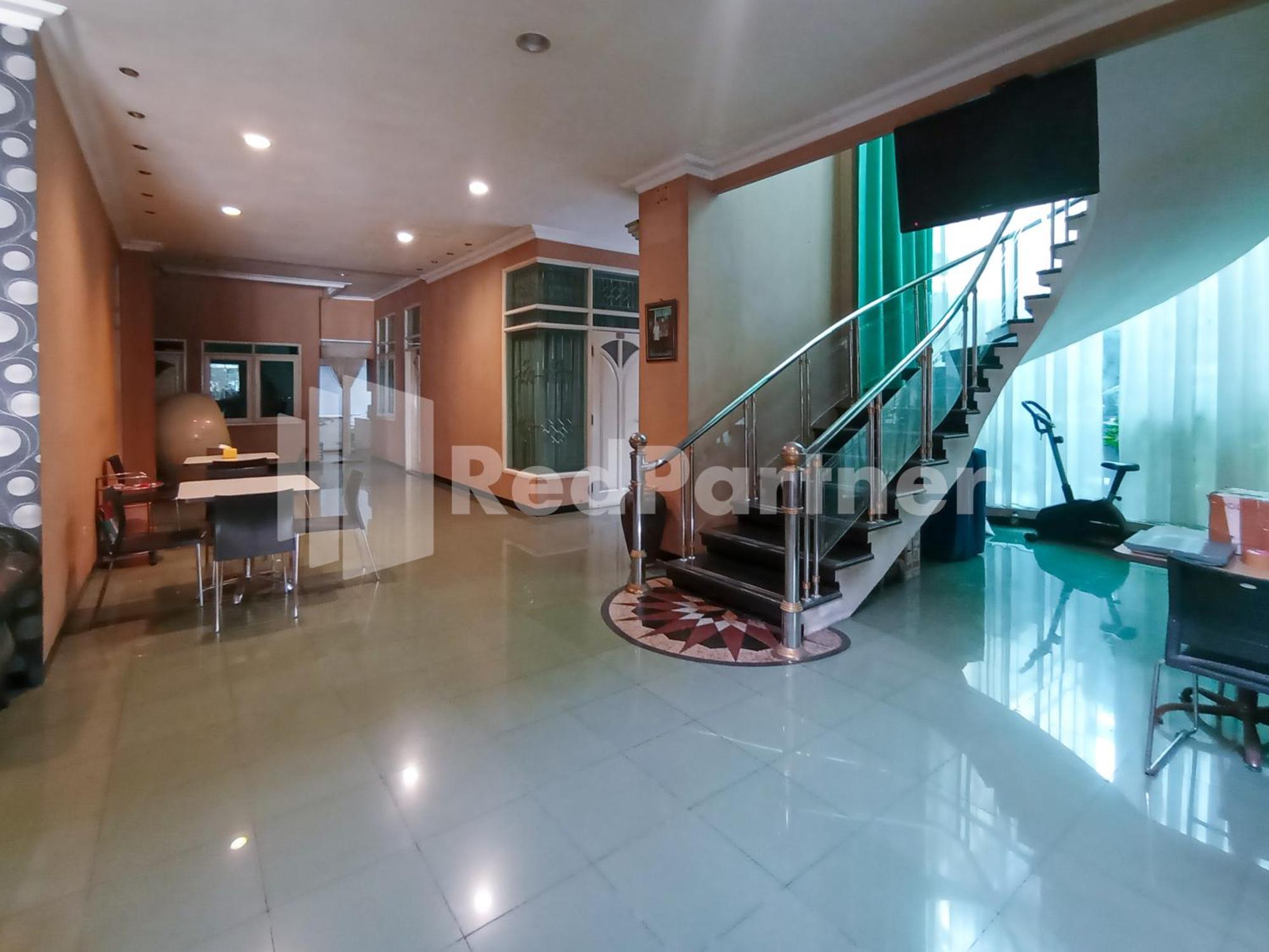 Nillo Hotel Kebumen Mitra Reddoorz Экстерьер фото